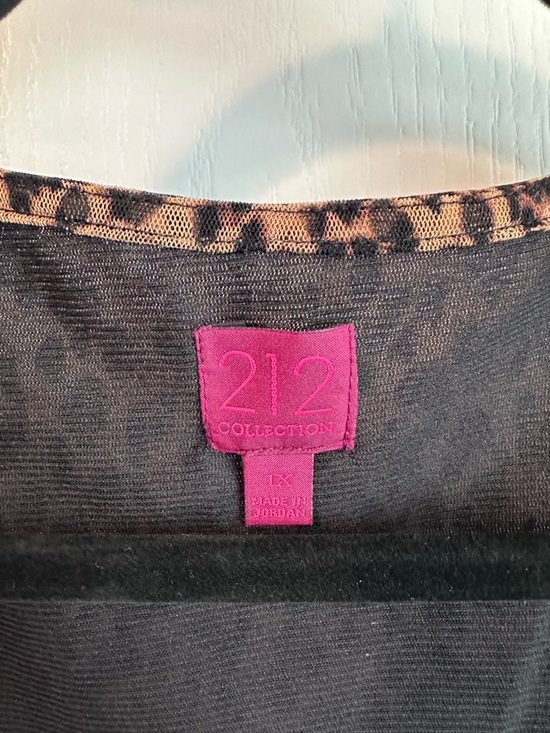 212 Collection Black Top with Brown Leopard Trim - Picture 5 of 6